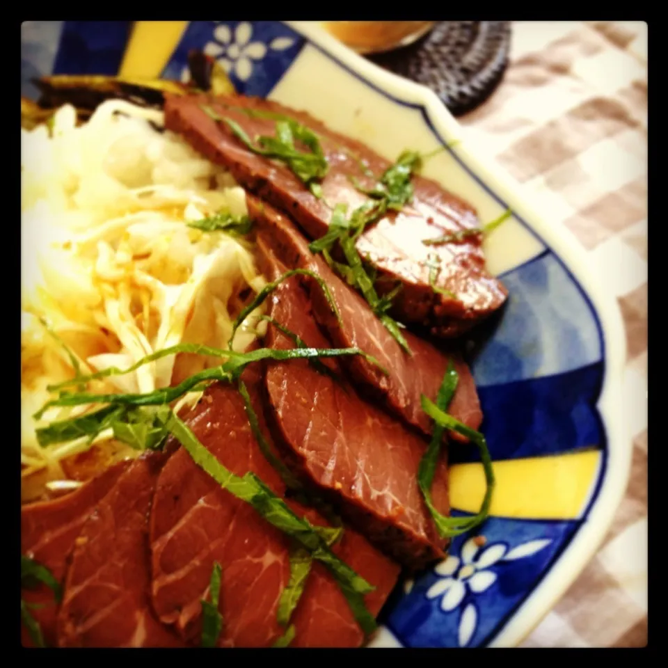 Snapdishの料理写真:今日のトモコンダテはお中元ローストビーフ丼🐄🍚🎶|🇯🇵ともこちゃん。さん