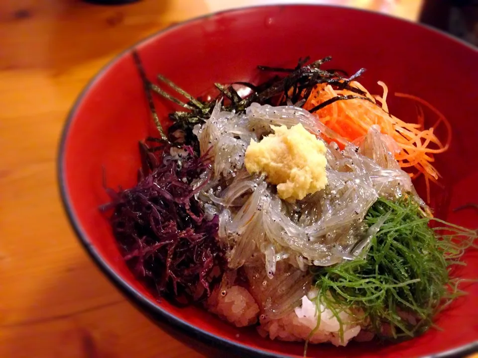 江ノ島 生しらす丼|もーりなーとさん