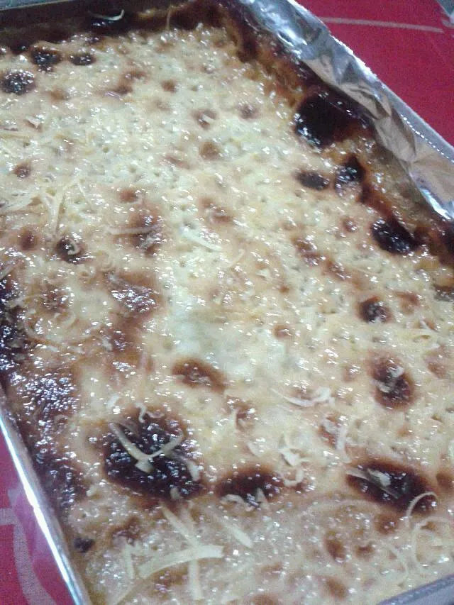 filipino food: cassava cake|michelle cabisoさん