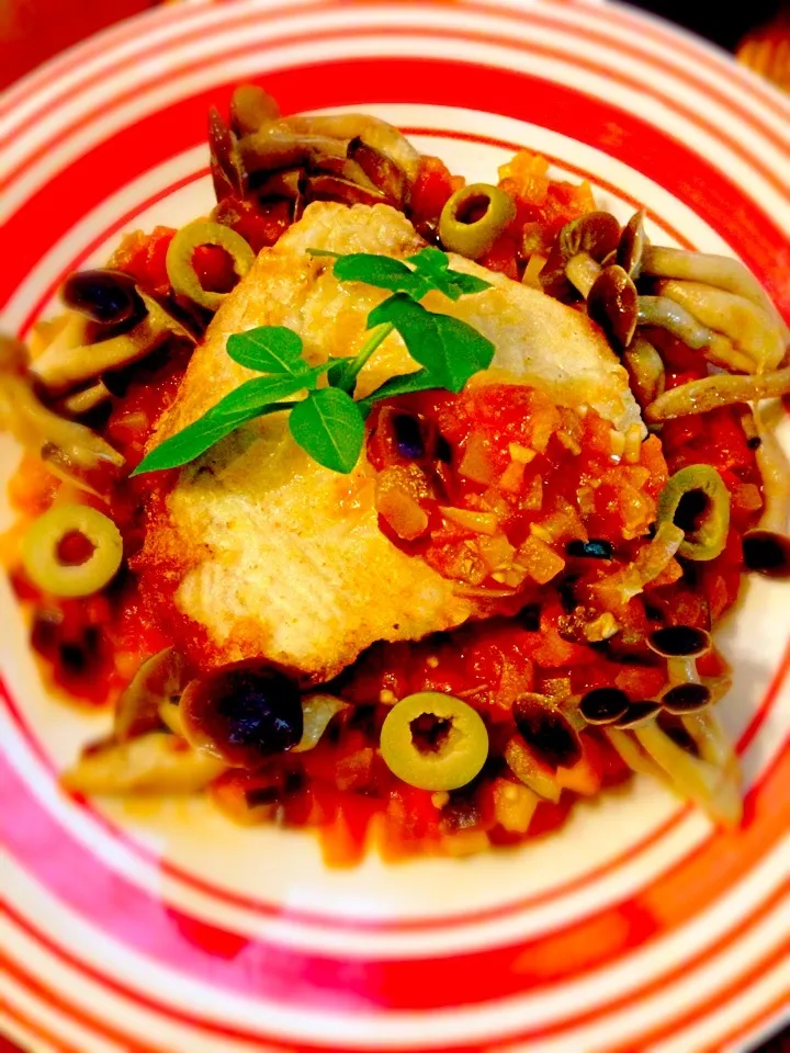 Meunière of Swordfish w/tomato sauce🍅ｶｼﾞｷのﾑﾆｴﾙ ﾄﾏﾄｿｰｽ|🌈Ami🍻さん