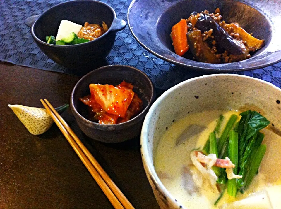 茄子と挽肉の甘辛味噌炒めとカブのクリーム煮定食|こんぶさん