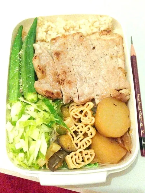 ボリューミー！ポークソテームーミン弁当|じゅんさん