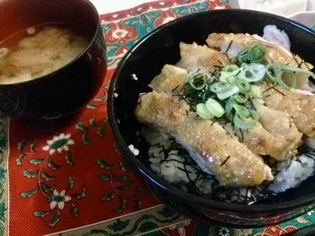 照り焼き丼|おちゃるさん