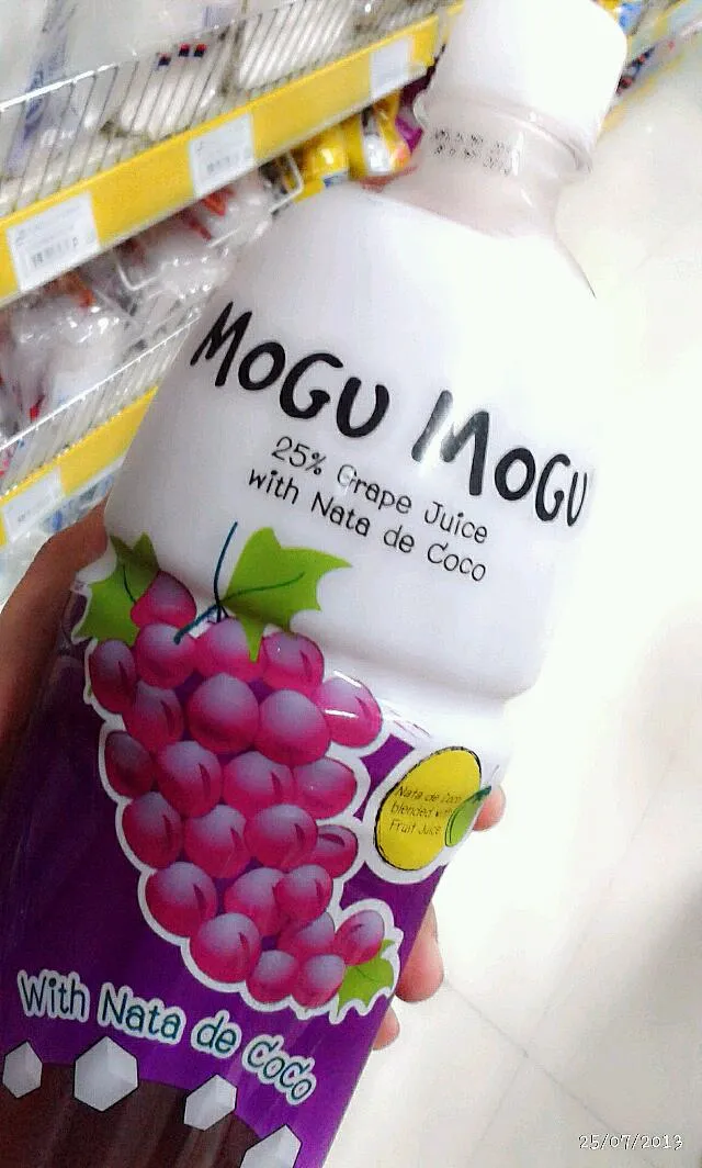 drinks: mogu mogu|michelle cabisoさん