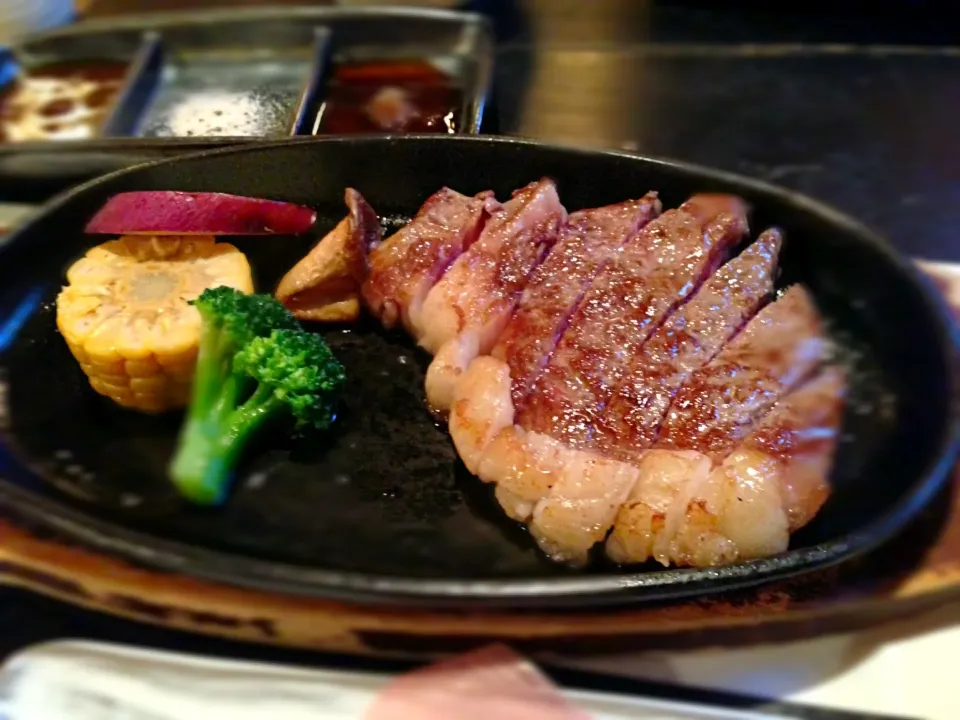 旅館の夕食 豊後牛のステーキ|りえさん