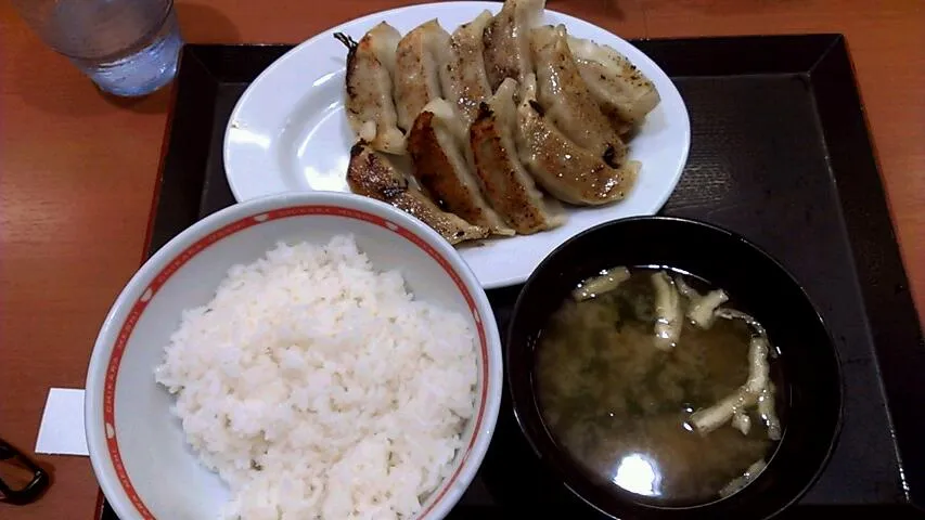 ダブル餃子定食|まぐろさん