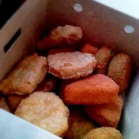 McSharebox
Mix Nuggets.
Chicken, Cheese and Spinach nuggets.|rachel martinさん