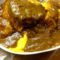 Snapdishの料理写真:ハンバーグオムライス(カレー)|まほたんさん