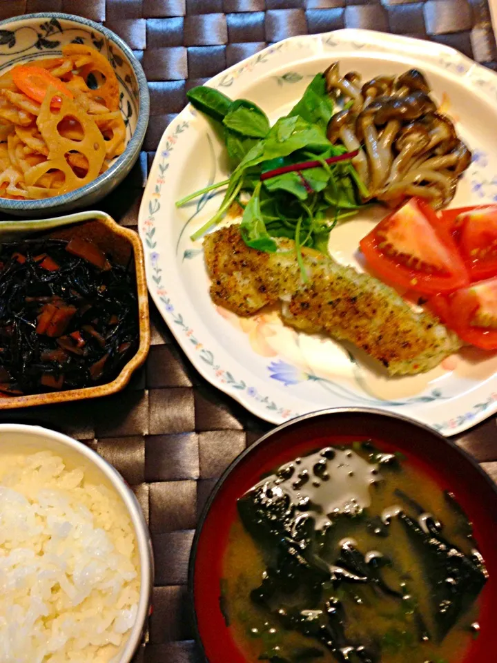 帰省した娘に、栄養と愛情のこもった晩ご飯☺|あっこぷーさん