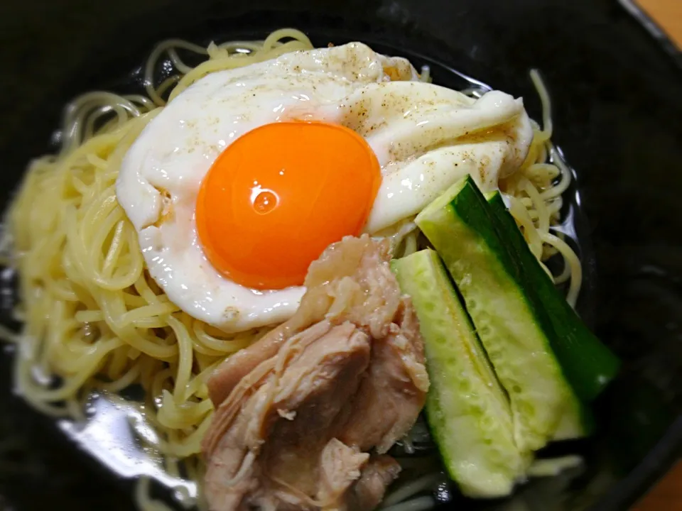 冷麺、もも肉ちゃーしゅーぞえ|ほしこさん