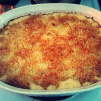 Snapdishの料理写真:Roasted Garlic Mac N Cheese|ambaさん