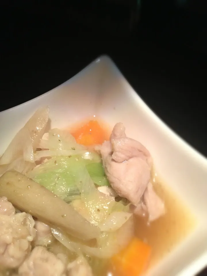 Snapdishの料理写真:「鶏ももと根菜の山椒炊き」|小野哲嗣さん