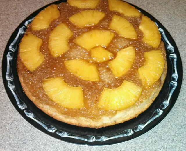 Pineapple Upside Down Cake|Sashi Steinerさん