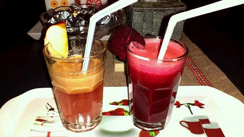 apple cinnamon & carrot apple beetroot juice|SarahJayeさん