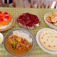 Thai curry & sweets|Gladilyn Pinoyさん