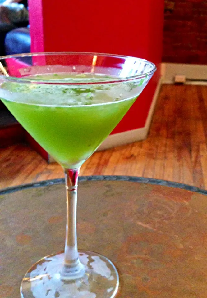 Ginger pear basil martini|Dean M Rogersさん