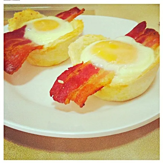 Bacon,egg and toast cups|Karen Leeさん