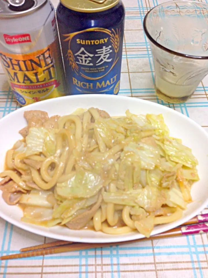 Snapdishの料理写真:ホルモン焼きうどん|さくらそうさん