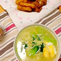 Snapdishの料理写真:ラーメンと唐揚げ(*☻-☻*)|きりこさんさん