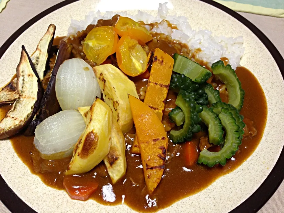 Snapdishの料理写真:グリル野菜のカレー|tae-taeさん