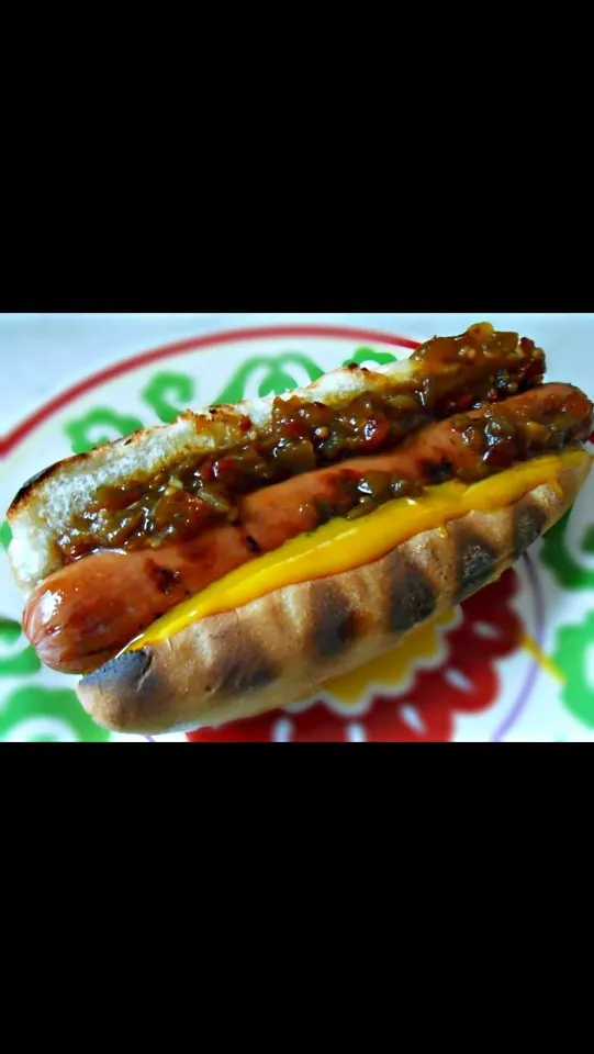 Snapdishの料理写真:Hot relish and hot jalapeño mustard hot dog|Gary Langerさん