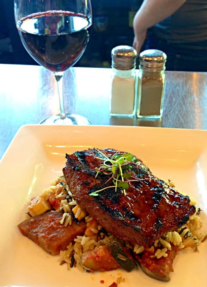 BBQ grilled flat iron steak with Malbec.|Dean M Rogersさん