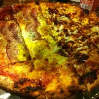 half half firewood pizza|Jun Feiさん