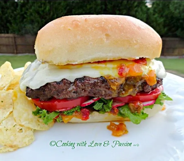 Uncle Gary's Gourmet Hot pepper relish burger|Gary Langerさん