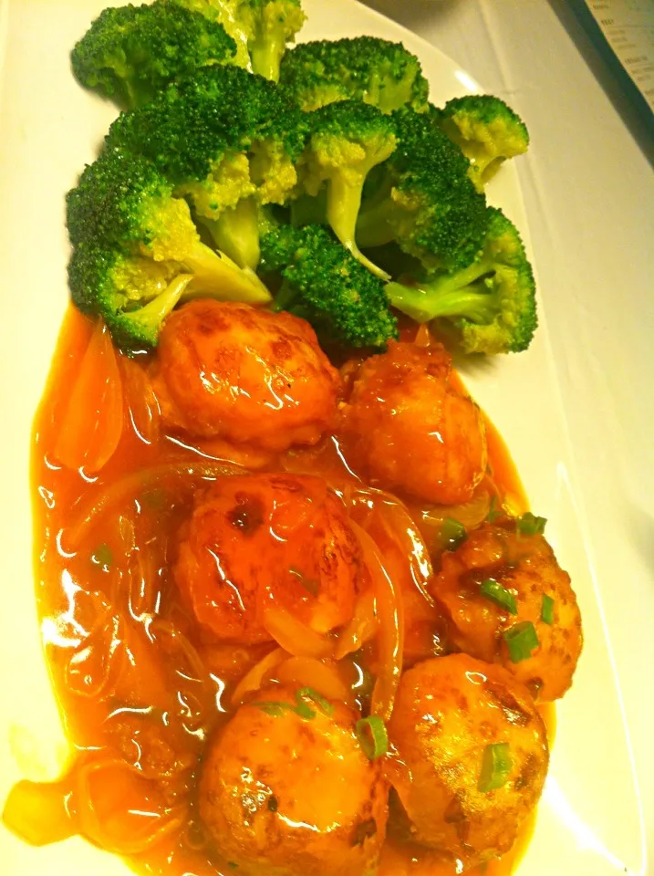 Snapdishの料理写真:Pan-fried scallops stuffed with mashed shrimp|skyblueさん