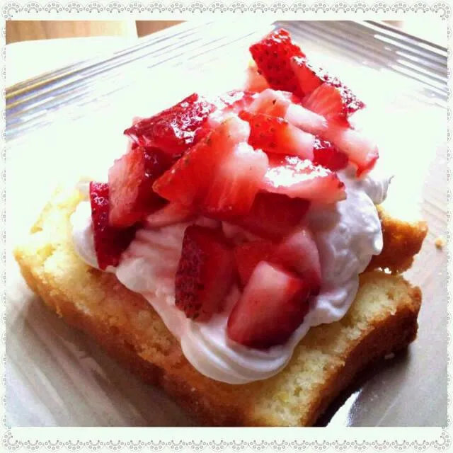 Snapdishの料理写真:Strawberry Shortcake|S Theoさん