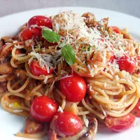 Snapdishの料理写真:Tomato & shrimp spaghetti