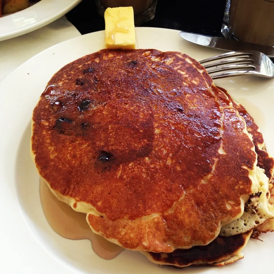 Snapdishの料理写真:Blueberry pancakes|hurul | 후룰さん