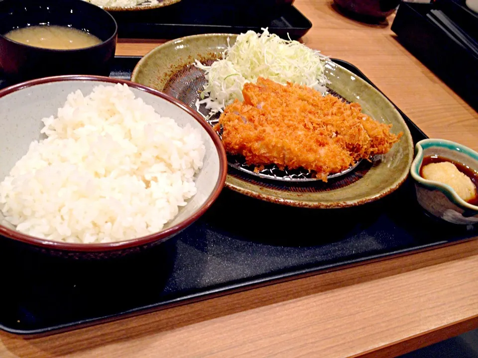とんかつ工房|炊かれたいオトコ おこん 小栁津さん