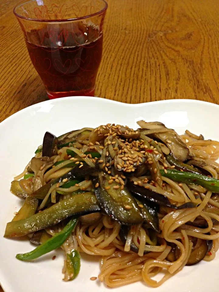 なすときのことピーマンの麻婆ビーフン|コスモさん