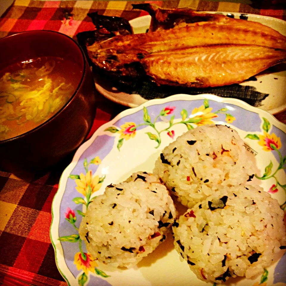 アジの干物,わかめご飯,味噌汁|りーぴんさん