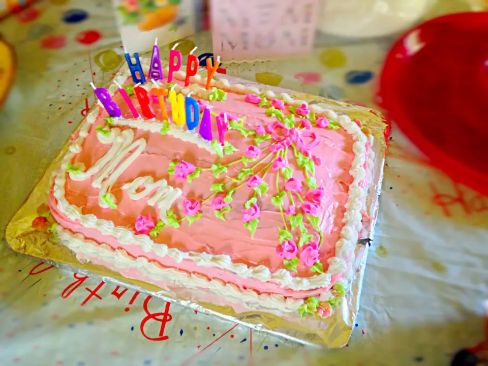 My Grandma's 91st bday cake homemade strawberry cake by my wonderful mom :)|Gary Langerさん