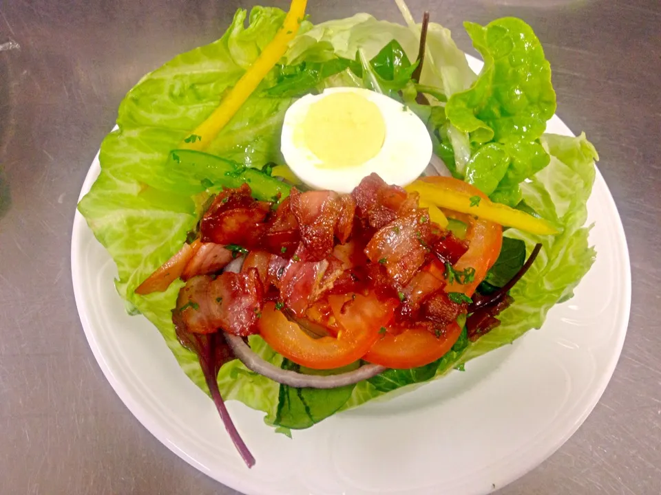 Egg, bacon & tomato salad|kazuko Tsujiさん