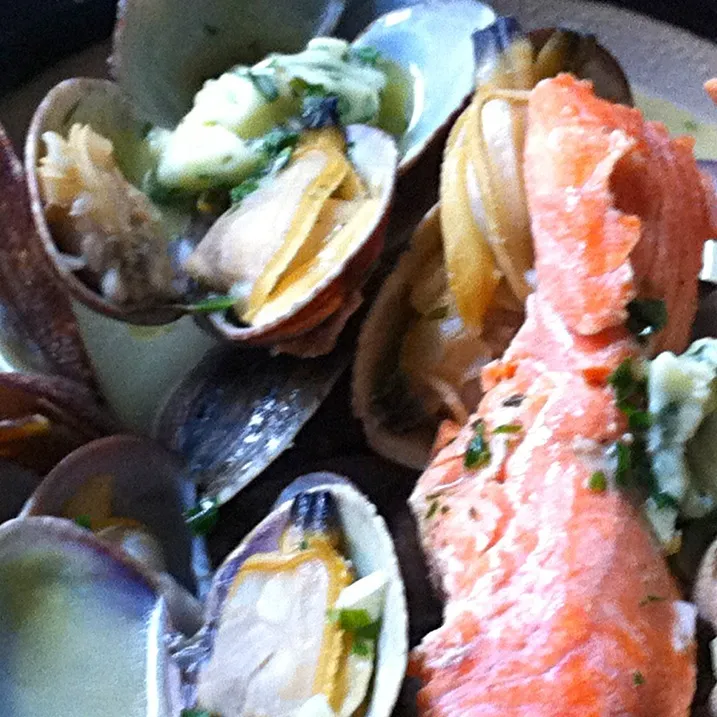 Steamers clam and salmon|virginia frasseさん