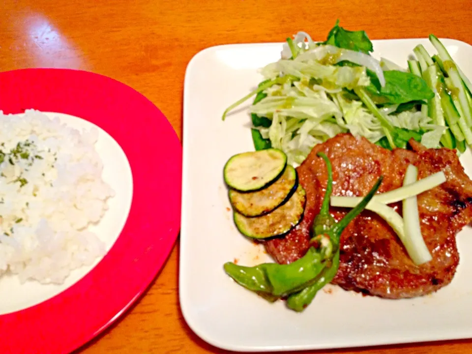 焼くだけ手抜きランチ(^◇^;)味噌豚🐖🐖🐖🙏|ハルさん