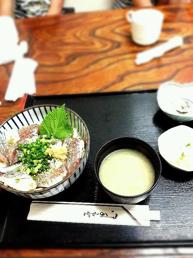 あじの刺身丼定食|meguppoさん