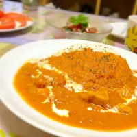 Snapdishの料理写真:バターチキンカレー、カプレーゼ、タコのシソベーぜ|chieさん