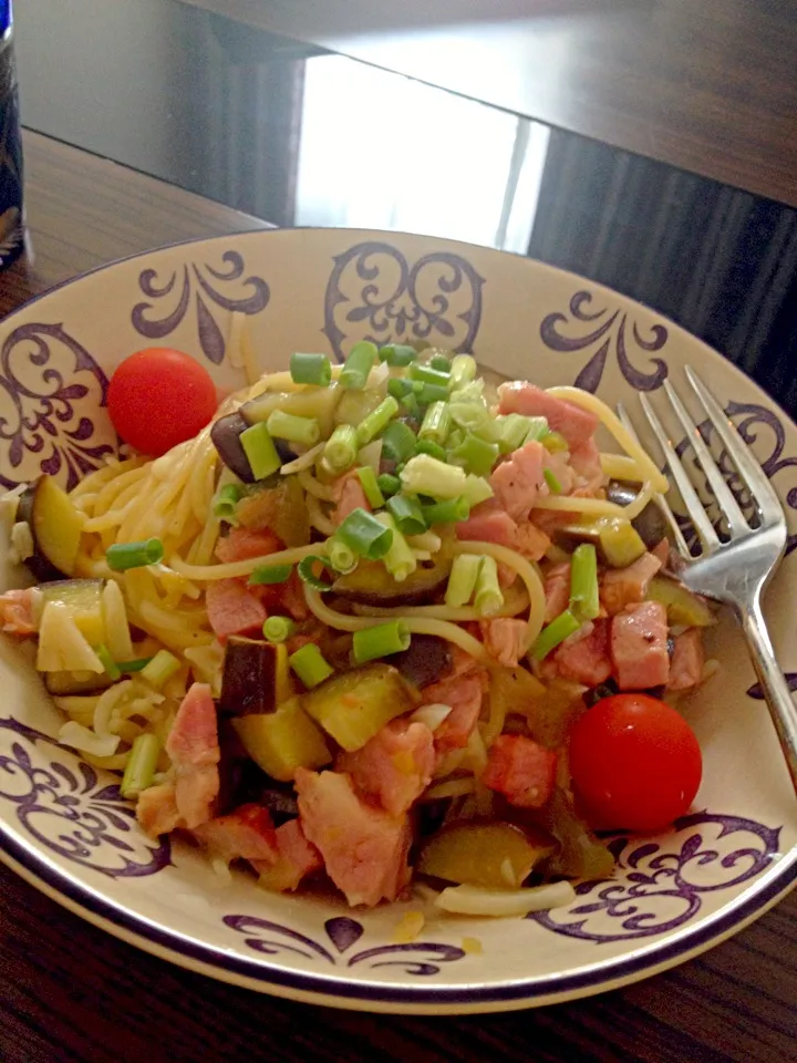 Snapdishの料理写真:ナスと焼き豚のさっぱりパスタ|Ikumi Aoyagiさん