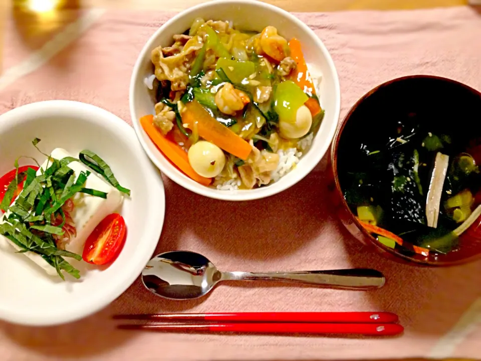 中華丼、わかめスープ、冷奴|あすみさん