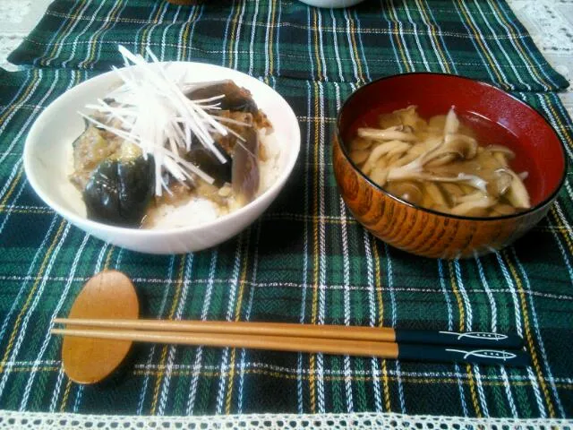 朝ごはんは麻婆茄子丼。朝からヘビー(^◇^;)|ゆっこさん