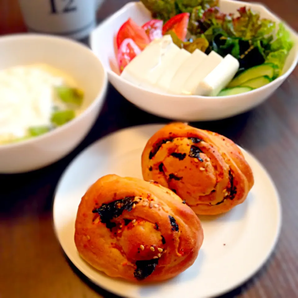 昨日のパンで朝食♪コチュパンと豆腐サラダぁ〜!!!!!|カナ☆デップさん