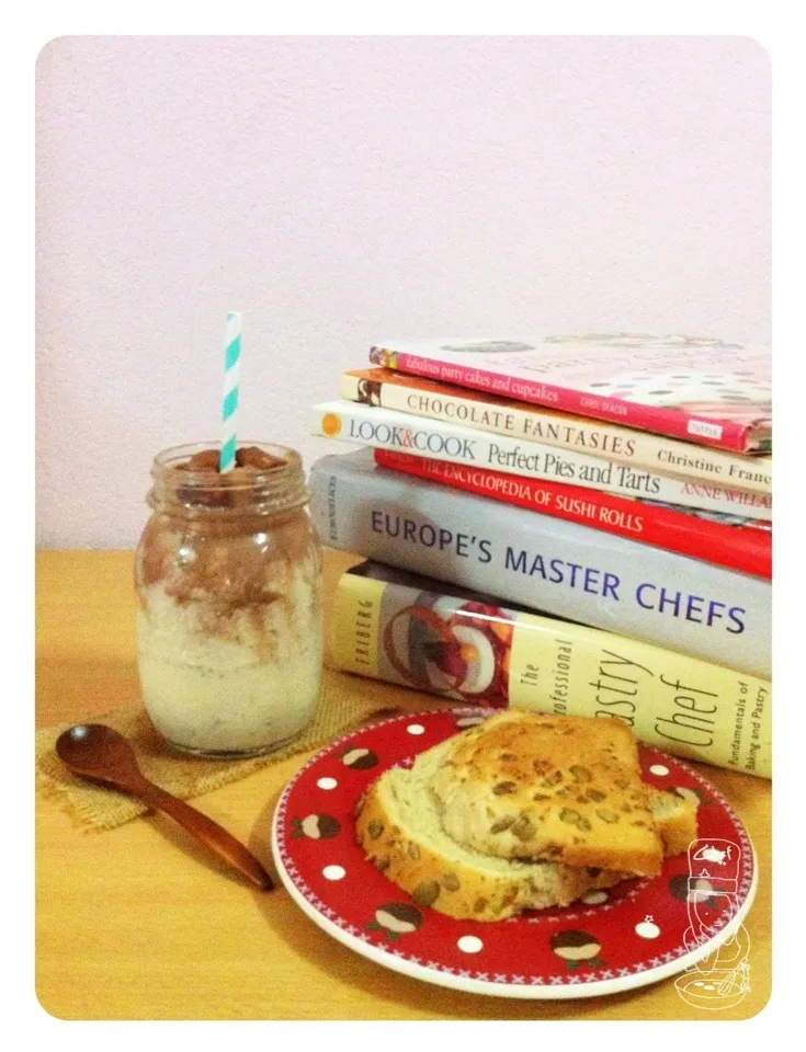 Soy milk+chocolate soy milk+ low g.i wholewheat bread 😄🍞🍴|icook_ibake_ieatさん