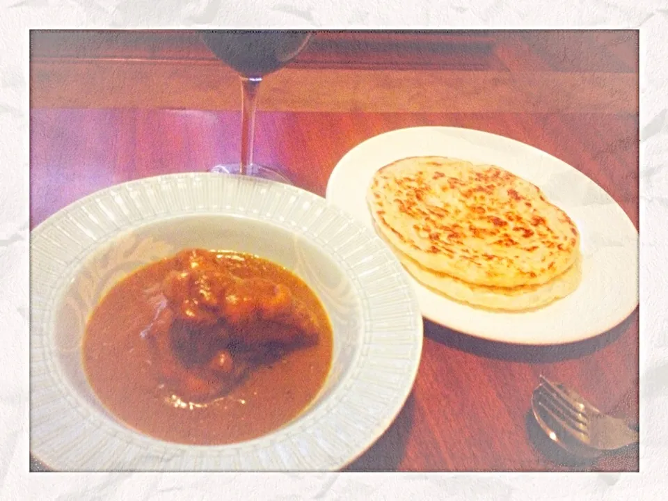 Snapdishの料理写真:Chicken curry with Roti bread|kazuko Tsujiさん