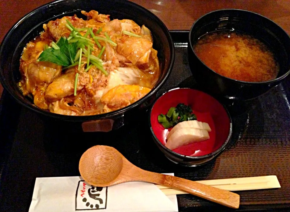 蔵王土鶏の親子丼|こじゅわいさん