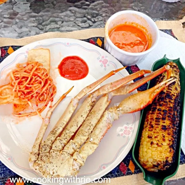 Steam Crab with spicy butter dip, Spicy BBQ Corn and Fresh Coconut Water|rie simsさん