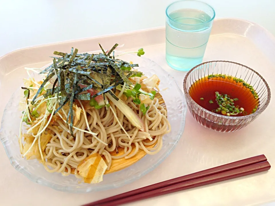 学食！ カフェ風ざるそば|小池 杏奈さん